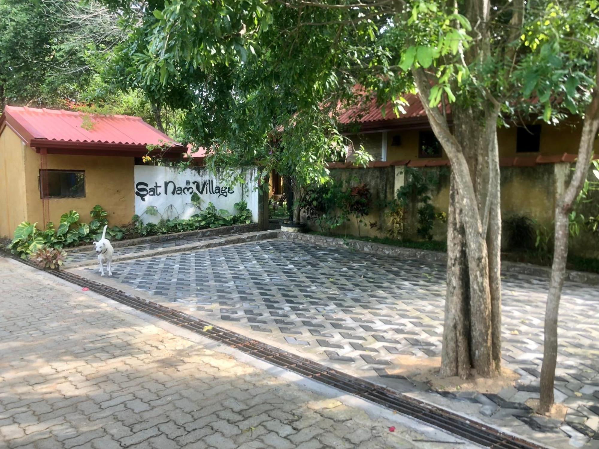 Sat Nam Village Eco-Hotel Sigiriya Eksteriør billede